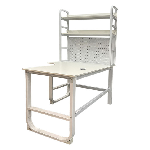 ESCRITORIO EN L CON PEGBOARD